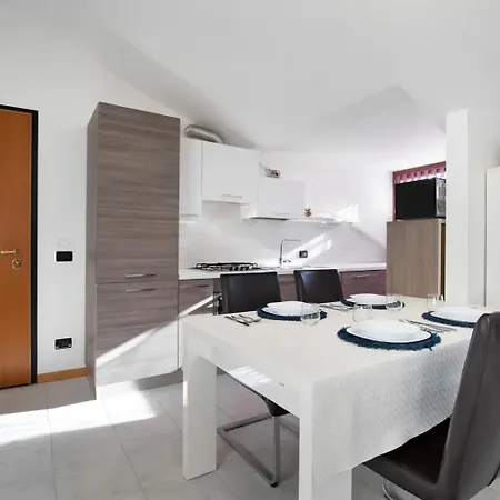 Apartament Rosamarina 227 *